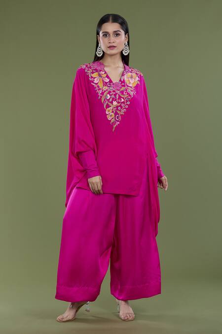 Divya Sheth_Pink Embroidery Dori Round Floral Neckline Kaftan And Pant Set _Online_at_Aza_Fashions