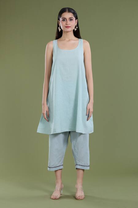 Divya Sheth_Blue Organza Embroidery Sequin Round Dori Kaftan Kurta And Pant Set  _at_Aza_Fashions