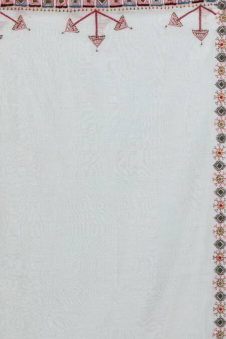Shop Divya Sheth Off White Chanderi Embroidery Thread Border Dupatta Online at Aza Fashions Shop_Divya Sheth_Off White Chanderi Embroidery Thread Border Dupatta _Online_at_Aza_Fashions