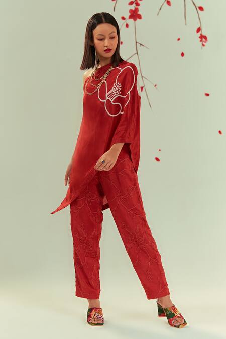 Shop Coeur Red Natural Crepe Embroidery Corded Hanna Akari Print Off Kaftan Top With Pant Online at Aza Fashions Shop_Coeur_Red Natural Crepe Embroidery Corded Hanna Akari Print Off Kaftan Top With Pant _Online_at_Aza_Fashions