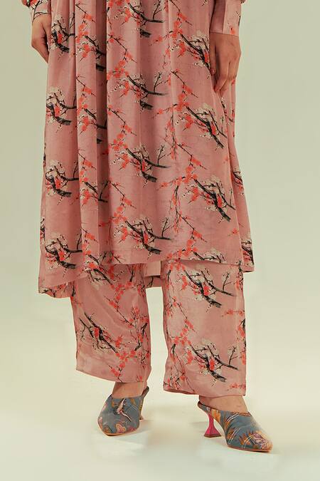 Coeur Peach Crepe, Silk Embroidery Collared Mizu Fleur Print Gathered Tunic With Pant Online at Aza Fashions Coeur_Peach Crepe, Silk Embroidery Collared Mizu Fleur Print Gathered Tunic With Pant _Online_at_Aza_Fashions