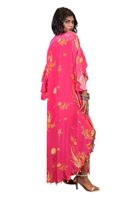Foram Patel Pink Crepe Mirrors, Embroidery V-neck And Shell Kaftan With Inner at Aza Fashions Foram Patel_Pink Crepe Mirrors, Embroidery V-neck And Shell Kaftan With Inner_at_Aza_Fashions