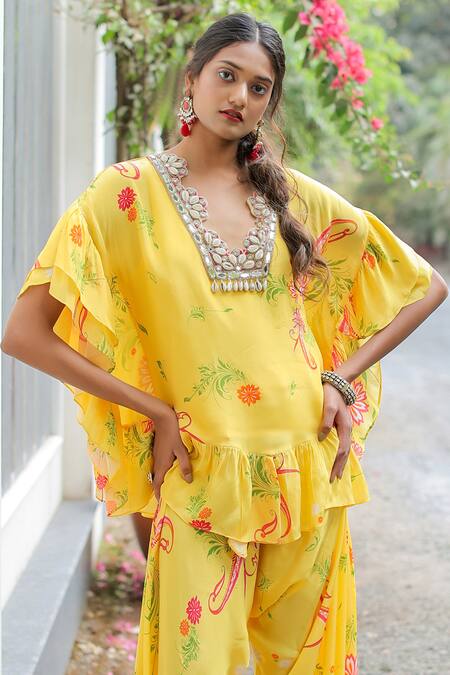 Shop_Foram Patel_Yellow Crepe Mirrors, Embroidery V-neck Printed Neckline Kurta Pant Set_Online_at_Aza_Fashions