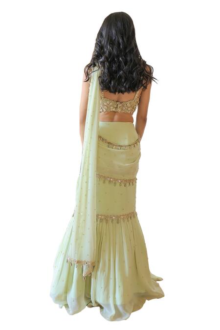 Foram Patel Green Georgette, Net, Linen Mumtaz Shell Pre-draped Saree With Blouse at Aza Fashions Foram Patel_Green Georgette, Net, Linen Mumtaz Shell Pre-draped Saree With Blouse_at_Aza_Fashions