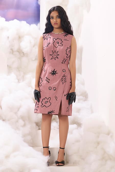 Shop Sahil Kochhar Pink Linen Embellished Applique Round Nazia Doodle Abstract Dress at Aza Fashions Shop_Sahil Kochhar_Pink Linen Embellished Applique Round Nazia Doodle Abstract Dress _at_Aza_Fashions