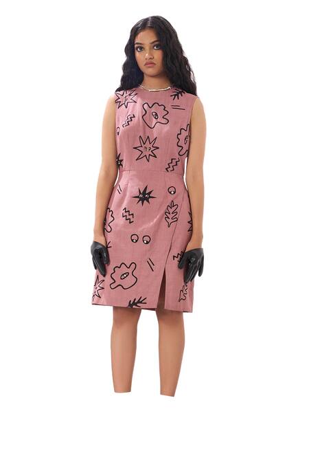 Sahil Kochhar Pink Linen Embellished Applique Round Nazia Doodle Abstract Dress Online at Aza Fashions Sahil Kochhar_Pink Linen Embellished Applique Round Nazia Doodle Abstract Dress _Online_at_Aza_Fashions