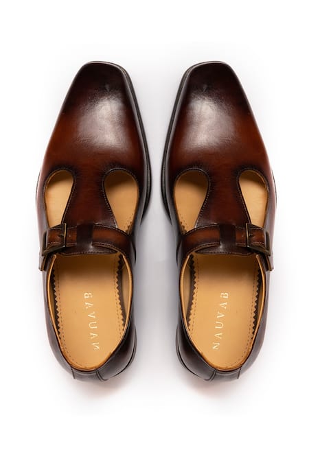 Shop Nauvab Brown Shaded Cut-out Sandals at Aza Fashions Shop_Nauvab_Brown Shaded Cut-out Sandals _at_Aza_Fashions