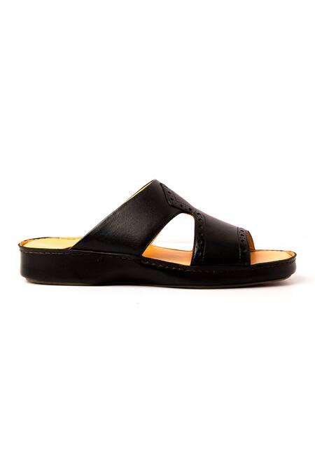 Nauvab_Black Plain Arba Minar Brogue Sandals _Online_at_Aza_Fashions