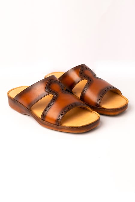 Nauvab Brown Plain Arba Minar Brogue Leather Sandals 