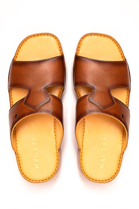 Nauvab Plain Arba Minar Leather Sandals 