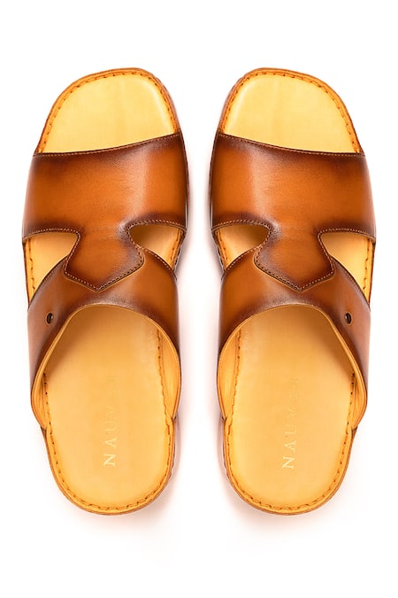 Nauvab Plain Arba Minar Sandals 