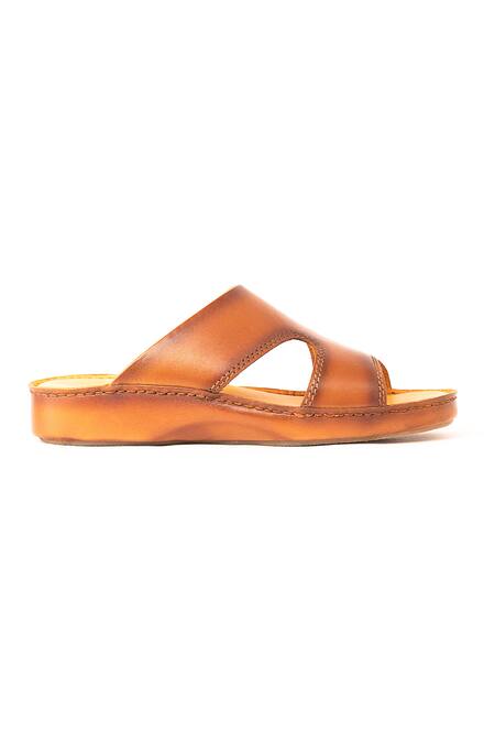 Nauvab_Brown Plain Arba Leather Sandals _Online_at_Aza_Fashions