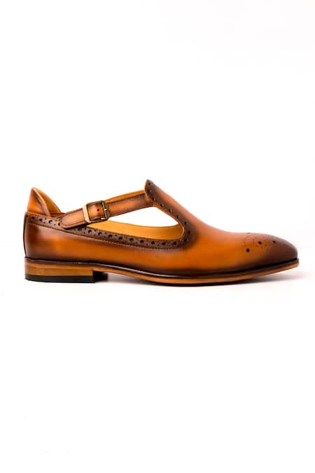 Buy_Nauvab_Brown Plain Bagh Brogue Shoes _Online_at_Aza_Fashions