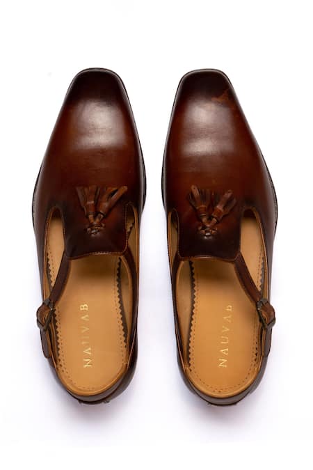 Nauvab Bagh Buckle Detail Shoes 