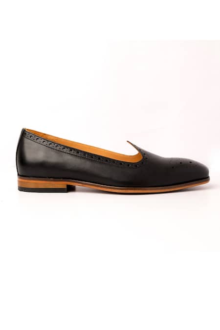 Nauvab_Black Plain Nagra Brogue Shoes _Online_at_Aza_Fashions