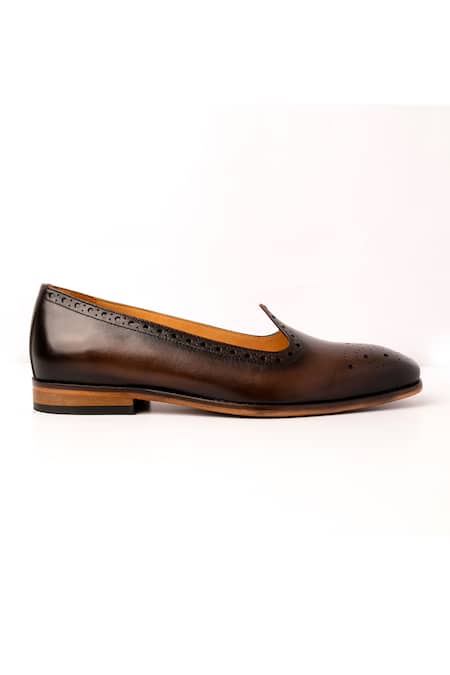 Nauvab_Brown Plain Nagra Brogue Leather Shoes _Online_at_Aza_Fashions