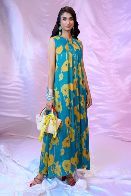 Shop Siarra Blue Satin, Chiffon, Silk, Linen Round Neck Flower Print Slit Kurta With Pant Online at Aza Fashions Shop_Siarra_Blue Satin, Chiffon, Silk, Linen Round Neck Flower Print Slit Kurta With Pant _Online_at_Aza_Fashions