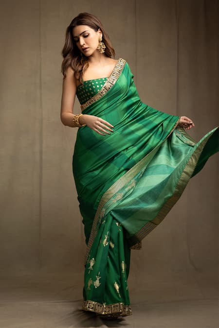 Buy_Masaba_Green Silk Sequins, Embroidery Fish Motif Saree With Unstitched Blouse 