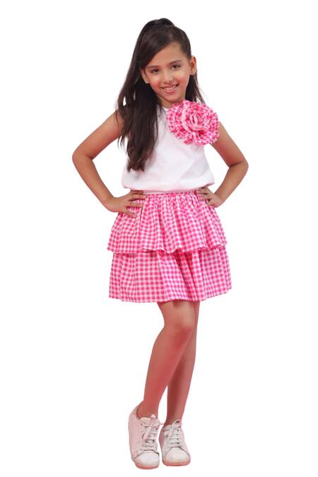 Pnk Isha Arora (Pink)_White Cotton Checkered Designer Layered Skirt Set _Online_at_Aza_Fashions