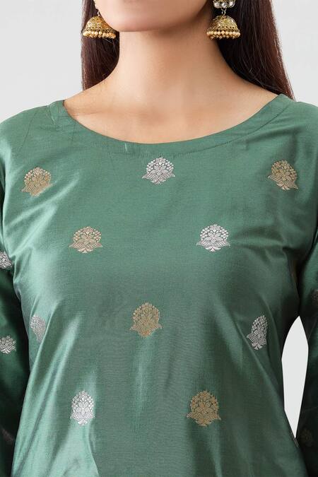 Shop_Peenacolada_Green Silk Embroidery Round Neck Floral Pattern Kurta Set _Online_at_Aza_Fashions