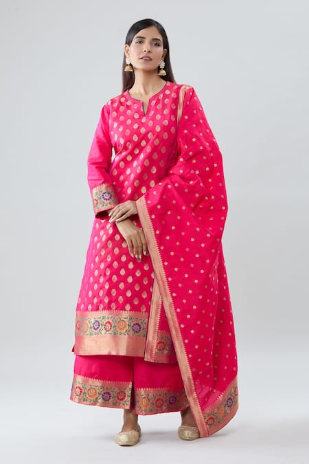 Buy_Peenacolada_Pink Silk Embroidery Keyhole Neck Floral Boota Pattern Kurta Pant Set _Online_at_Aza_Fashions