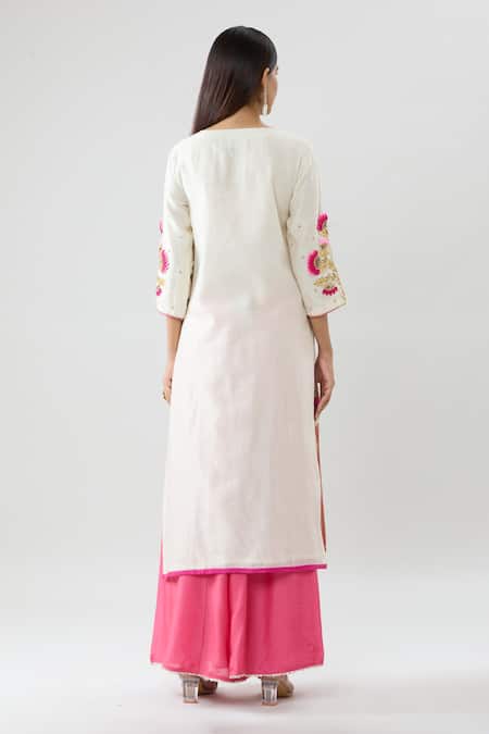 Shop_Peenacolada_White Chanderi Embroidery Round Neck Hand Kurta Pant Set _at_Aza_Fashions