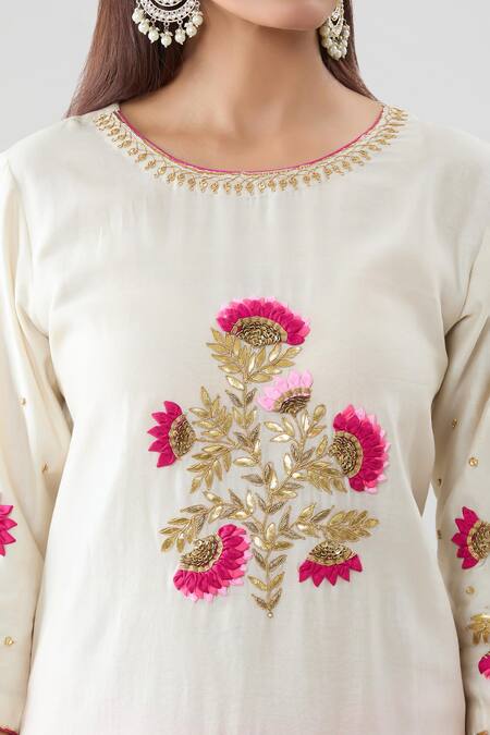 Shop_Peenacolada_White Chanderi Embroidery Round Neck Hand Kurta Pant Set _Online_at_Aza_Fashions