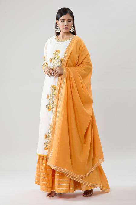 Buy Peenacolada White Chanderi Gota Patti, Embroidery Round Neck Hand Kurta Pant Set Online at Aza Fashions Buy_Peenacolada_White Chanderi Gota Patti, Embroidery Round Neck Hand Kurta Pant Set _Online_at_Aza_Fashions