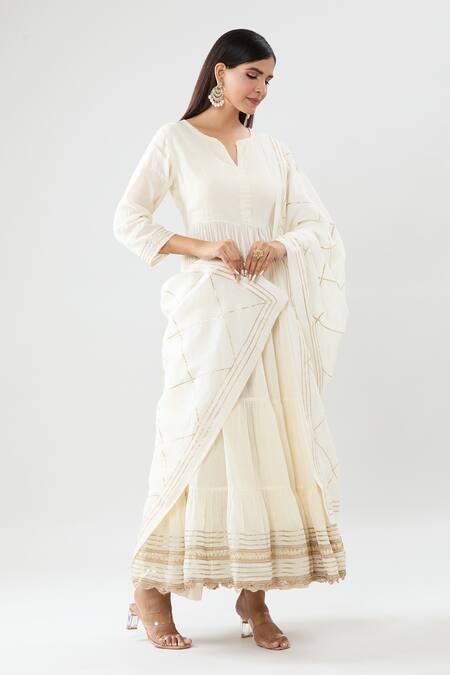 Buy Peenacolada Off White Muslin, Cotton Split V-neck Embroidered Anarkali Pant Set Online at Aza Fashions Buy_Peenacolada_Off White Muslin, Cotton Split V-neck Embroidered Anarkali Pant Set _Online_at_Aza_Fashions
