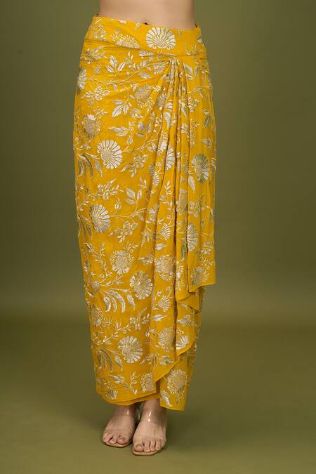 Gopi Vaid_Yellow Chiffon Embroidery Alia Floral Pattern Draped Skirt Cape Set_at_Aza_Fashions