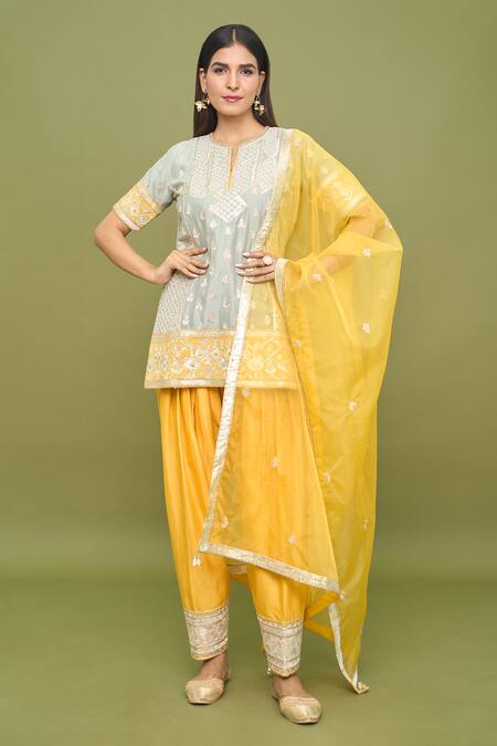 Sureena Chowdhri Green Cotton, Chiffon Embroidery, Gota Patti Split V-neck Kurta Salwar Set Online at Aza Fashions Sureena Chowdhri_Green Cotton, Chiffon Embroidery, Gota Patti Split V-neck Kurta Salwar Set_Online_at_Aza_Fashions