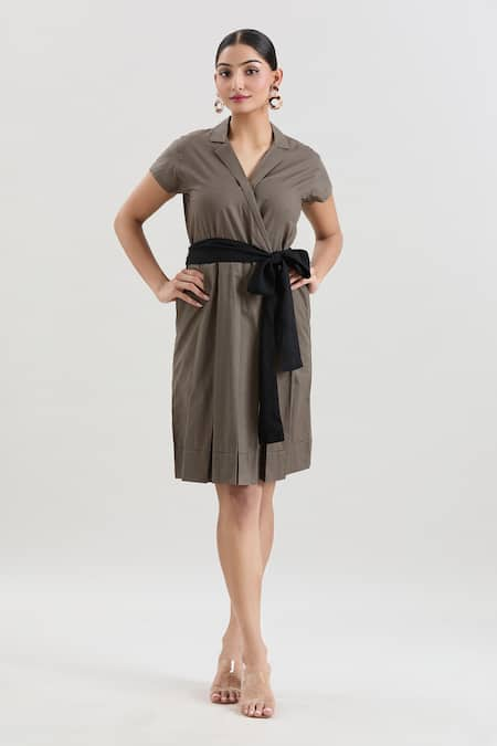 House of Behram Box Pleat Collar Dress With Belt 