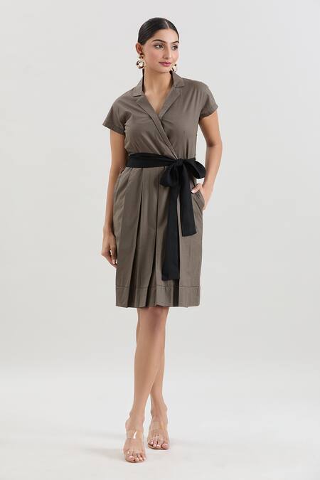 Buy_House Of Behram_Green Cotton Collared Box Pleat Dress With Belt _Online_at_Aza_Fashions