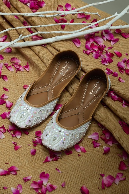 House of Kosha White Stone Mogra Blossom Embroidered Leather Juttis 