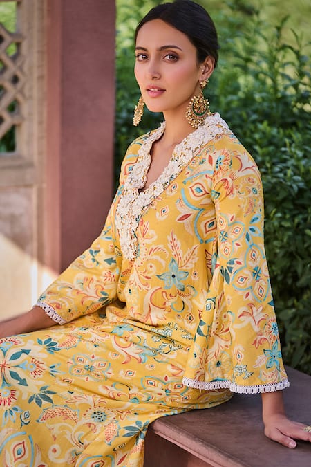 Buy_Saundh_Yellow Raw Silk Printed Floral V Neck Gauhar A-line Kaftan _Online_at_Aza_Fashions