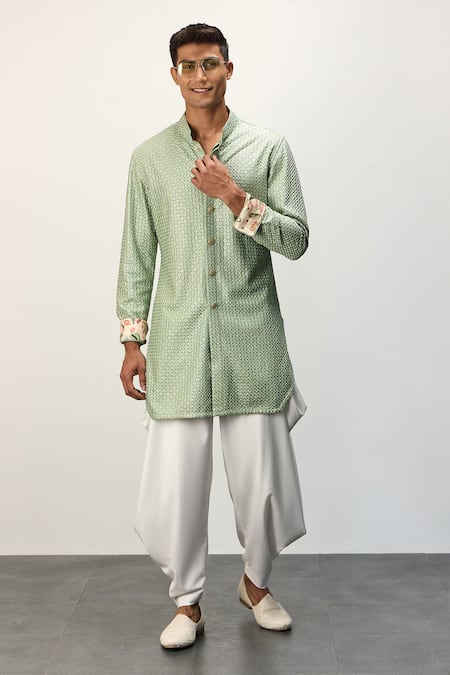 Arjan Dugal Thread Embroidered Short Kurta & Pant Set 