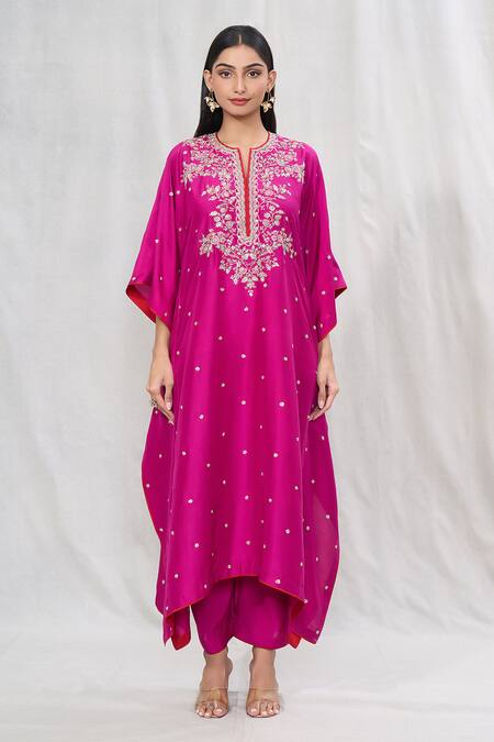 Anushree Reddy_Magenta Dupion Silk Embroidered Floral Notched Sequin Kaftan With Pant _Online_at_Aza_Fashions