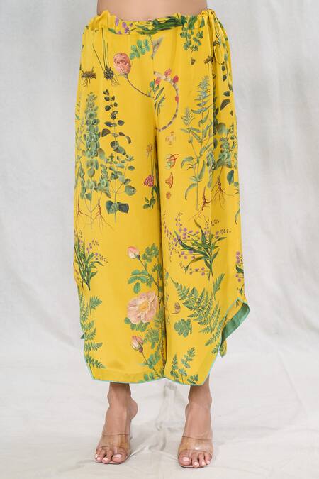 Anushree Reddy_Yellow Crepe Lace, Piping Split V-neck Blossom Print Straight Kurta And Pant Set _at_Aza_Fashions