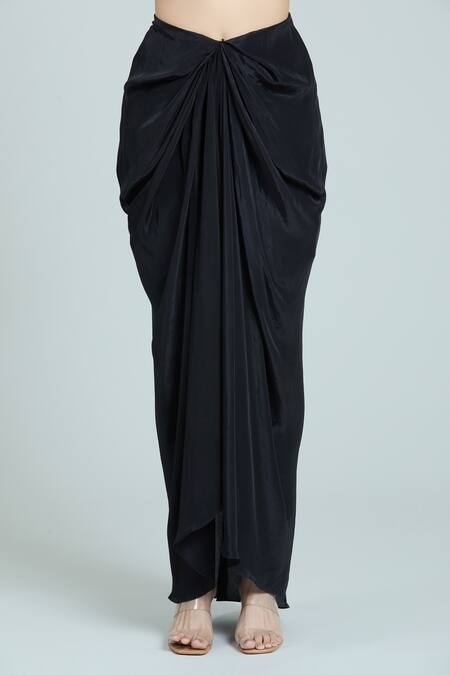 Rajat K Tangri Black Georgette Embroidery Sweetheart Neck, Mughal Jacket And Draped Skirt Set Online at Aza Fashions Rajat K Tangri_Black Georgette Embroidery Sweetheart Neck, Mughal Jacket And Draped Skirt Set _Online_at_Aza_Fashions