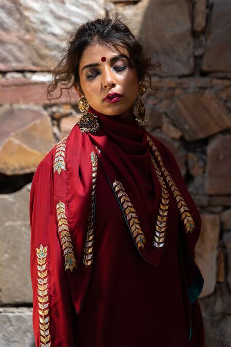 Buy The Home Affair Maroon Cotton, Silk Gota Patti, Embroidery Round Neck Resham Kuta Pant Set Online at Aza Fashions Buy_The Home Affair_Maroon Cotton, Silk Gota Patti, Embroidery Round Neck Resham Kuta Pant Set _Online_at_Aza_Fashions