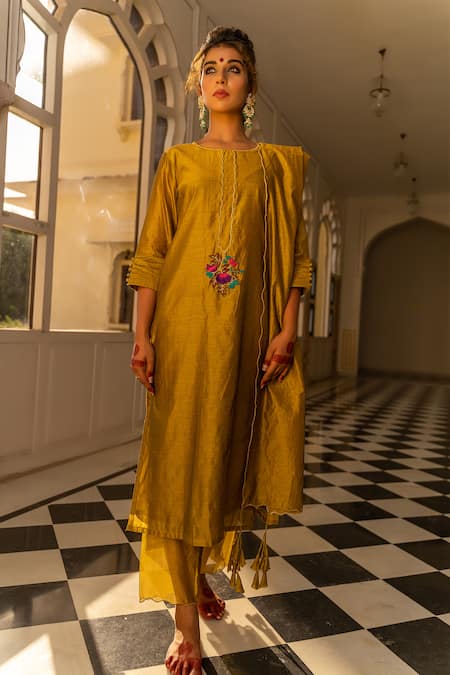 Buy The Home Affair Yellow Chanderi Embroidery, Tassels Round Neck Zari Kurta Pant Set Online at Aza Fashions Buy_The Home Affair_Yellow Chanderi Embroidery, Tassels Round Neck Zari Kurta Pant Set _Online_at_Aza_Fashions