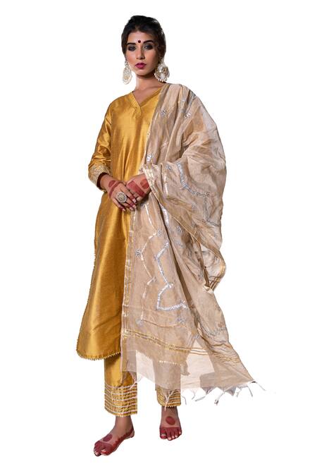 The Home Affair Yellow Cotton, Silk, Chanderi Gota Plain Kurta Set With Embroidered Dupatta Online at Aza Fashions The Home Affair_Yellow Cotton, Silk, Chanderi Gota Plain Kurta Set With Embroidered Dupatta _Online_at_Aza_Fashions