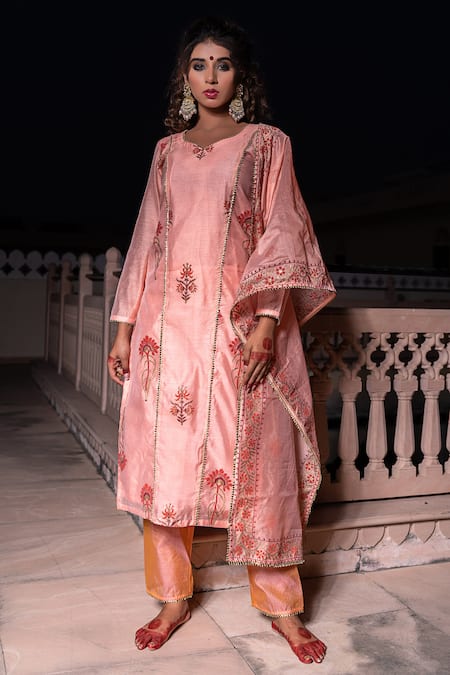 Shop The Home Affair Peach Chanderi, Cotton Embroidery, Gota Patti Split Block Print Kurta Pant Set at Aza Fashions Shop_The Home Affair_Peach Chanderi, Cotton Embroidery, Gota Patti Split Block Print Kurta Pant Set _at_Aza_Fashions