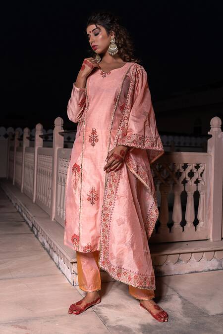 Buy The Home Affair Peach Chanderi, Cotton Embroidery, Gota Patti Split Block Print Kurta Pant Set Online at Aza Fashions Buy_The Home Affair_Peach Chanderi, Cotton Embroidery, Gota Patti Split Block Print Kurta Pant Set _Online_at_Aza_Fashions