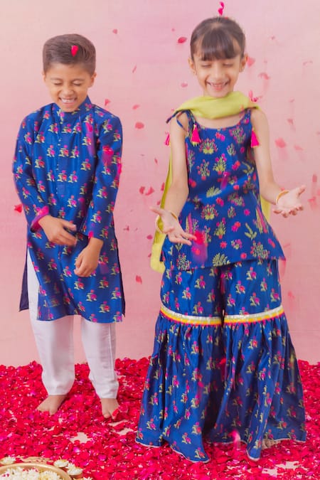 Chotibuti Blue Chanderi, Cotton Bloom Print Kurta With Pyjama at Aza Fashions Chotibuti_Blue Chanderi, Cotton Bloom Print Kurta With Pyjama _at_Aza_Fashions