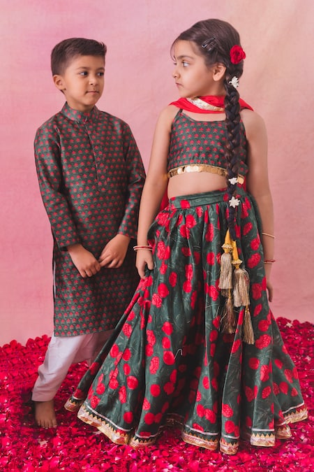 Shop Chotibuti Green Chanderi, Rayon, Cotton Fleur Motif Print Kurta With Salwar at Aza Fashions Shop_Chotibuti_Green Chanderi, Rayon, Cotton Fleur Motif Print Kurta With Salwar _at_Aza_Fashions