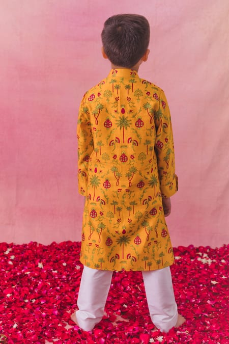 Shop Chotibuti Yellow Chanderi, Cotton Palm Garden Print Kurta With Pyjama  at Aza Fashions Shop_Chotibuti_Yellow Chanderi, Cotton Palm Garden Print Kurta With Pyjama _at_Aza_Fashions