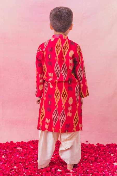 Chotibuti Ikat Pattern Kurta With Salwar 