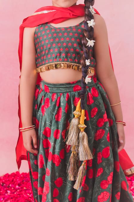 Buy Chotibuti Green Georgette, Chanderi Gota Patti, Embroidery Gulaab Garden Print Lehenga Set Online at Aza Fashions Buy_Chotibuti_Green Georgette, Chanderi Gota Patti, Embroidery Gulaab Garden Print Lehenga Set _Online_at_Aza_Fashions