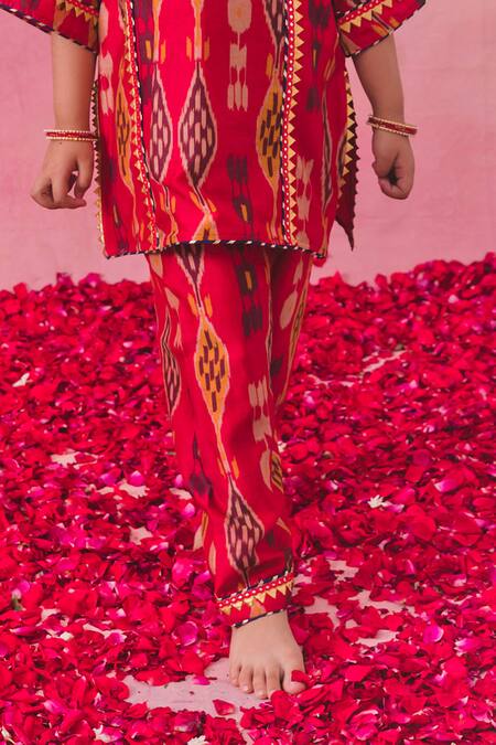 Chotibuti Red Chanderi Mirrors Ikat Pattern Work Kurta With Salwar Online at Aza Fashions Chotibuti_Red Chanderi Mirrors Ikat Pattern Work Kurta With Salwar _Online_at_Aza_Fashions